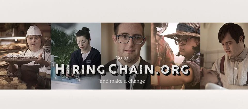 Immagine della campagna CoorDown "The Hiring Chain": cinque fotogrammi di persone con sindrome di Down al lavoro.